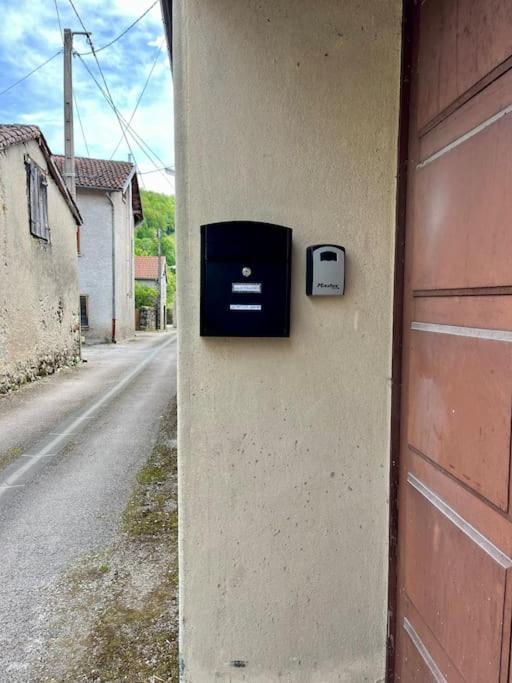 La Petite Ourse Maison De Village A Oust Exteriér fotografie